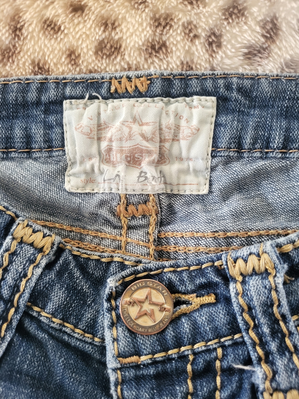 Big Star Women's Faded Blue Bootcut Jeans 25x30 - Picture 8 of 10